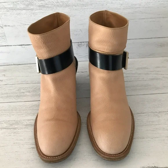 Chloe Beige and Black Ankle Boots - Picture 4 of 15